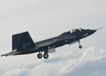 Corea del Sur ordena el primer lote de cazas KF-21