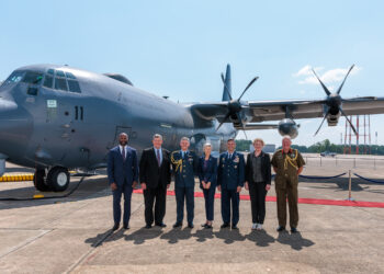 El C-130J Super Hercules llega a la Real Fuerza Aérea de Nueva Zelanda