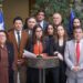 OPINION: ¿Cambio de nombre o cambio de prioridades? La desconexión  de la clase política chilena en tiempos de crisis.
