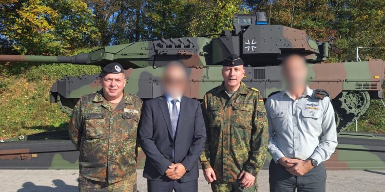 Presentado el primer tanque Leopard 2 Aleman  con el sistema Trophy