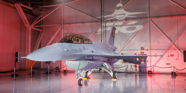 Lockheed Martin entrega el primer caza F-16 Block 70 a Bulgaria