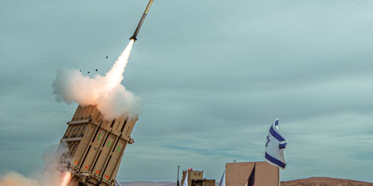 Si la vida te da limones … Ministerio de Defensa de Israel logra un importante avances en el sistema Iron Dome tras exitosa campaña de intercepciones