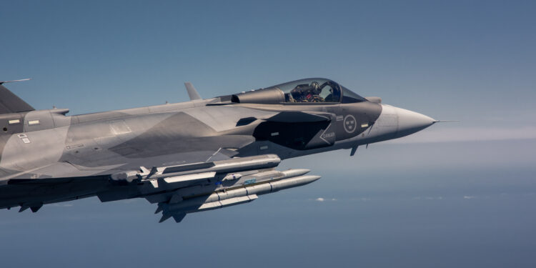 Colombia anuncia su nuevo caza, el SAAB  Gripen