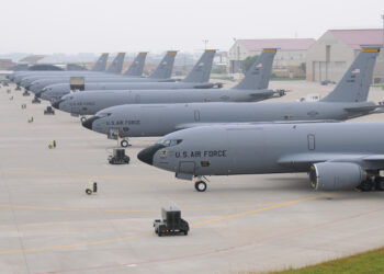 Fuerza Aérea Argentina evalúa dos KC-135R Stratotanker para apoyar a su futura flota de F-16