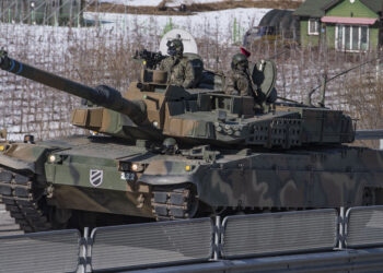 Perú acuerda la compra de 54 carros de combate K2 Black Panther y 141 blindados K808 a Corea del Sur