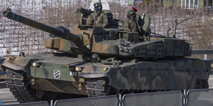 Perú acuerda la compra de 54 carros de combate K2 Black Panther y 141 blindados K808 a Corea del Sur