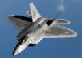 EE.UU. traslada 12 F-22 desde Reino Unido hacia Oriente Medio en medio de tensiónes con Irán
