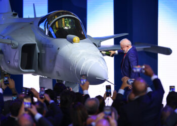 Brasil presenta el primer Gripen E fabricado localmente y consolida un nuevo hito industrial con Saab y Embraer